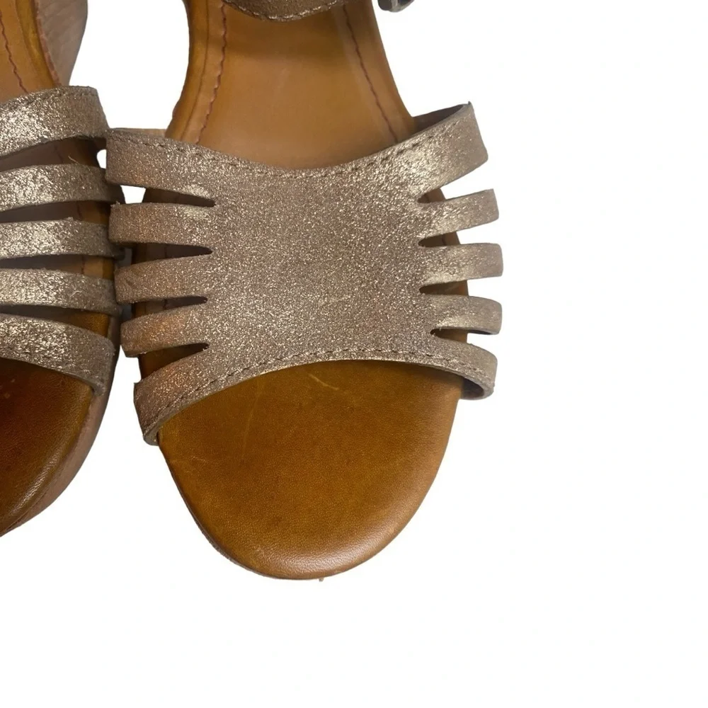 Trask Taupe Glittery Gold Strappy Platforms Leather Wedge Heel |  Size: 8
